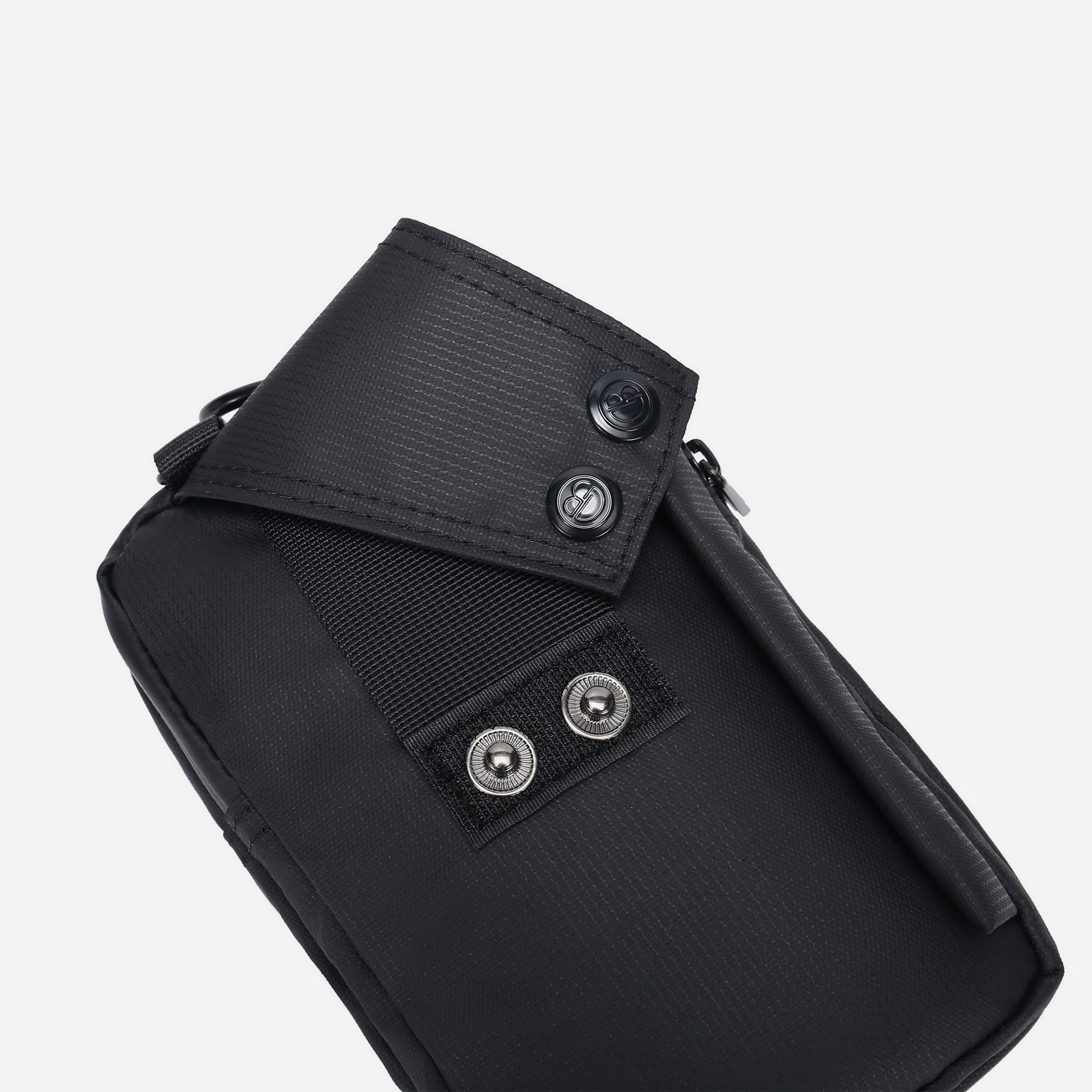 Darter Crossbody Bag (Matt Black)