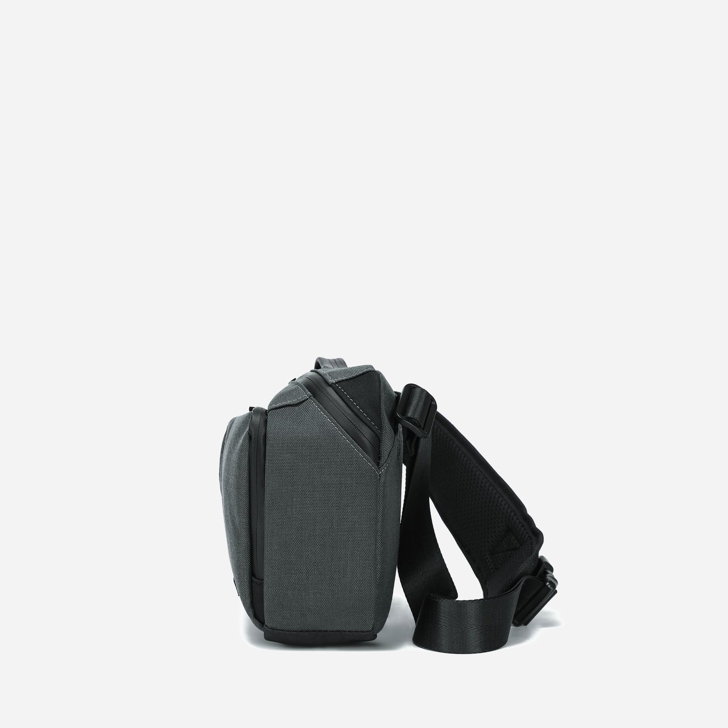 Mount Crossbody Bag (Gray)