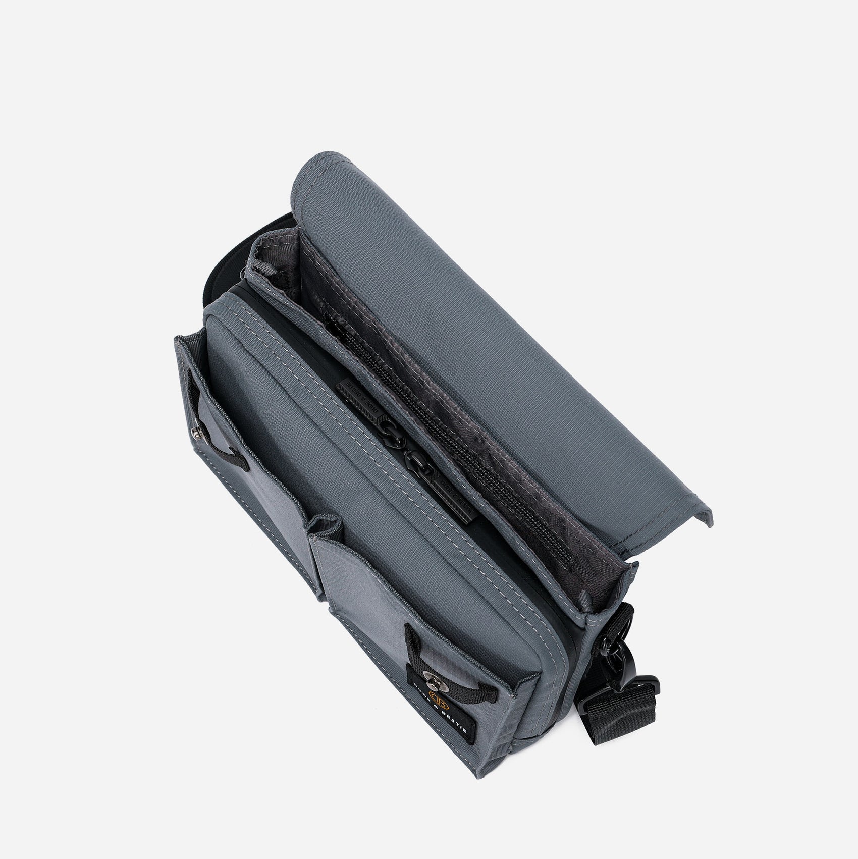 Wander Crossbody Bag (Gray)