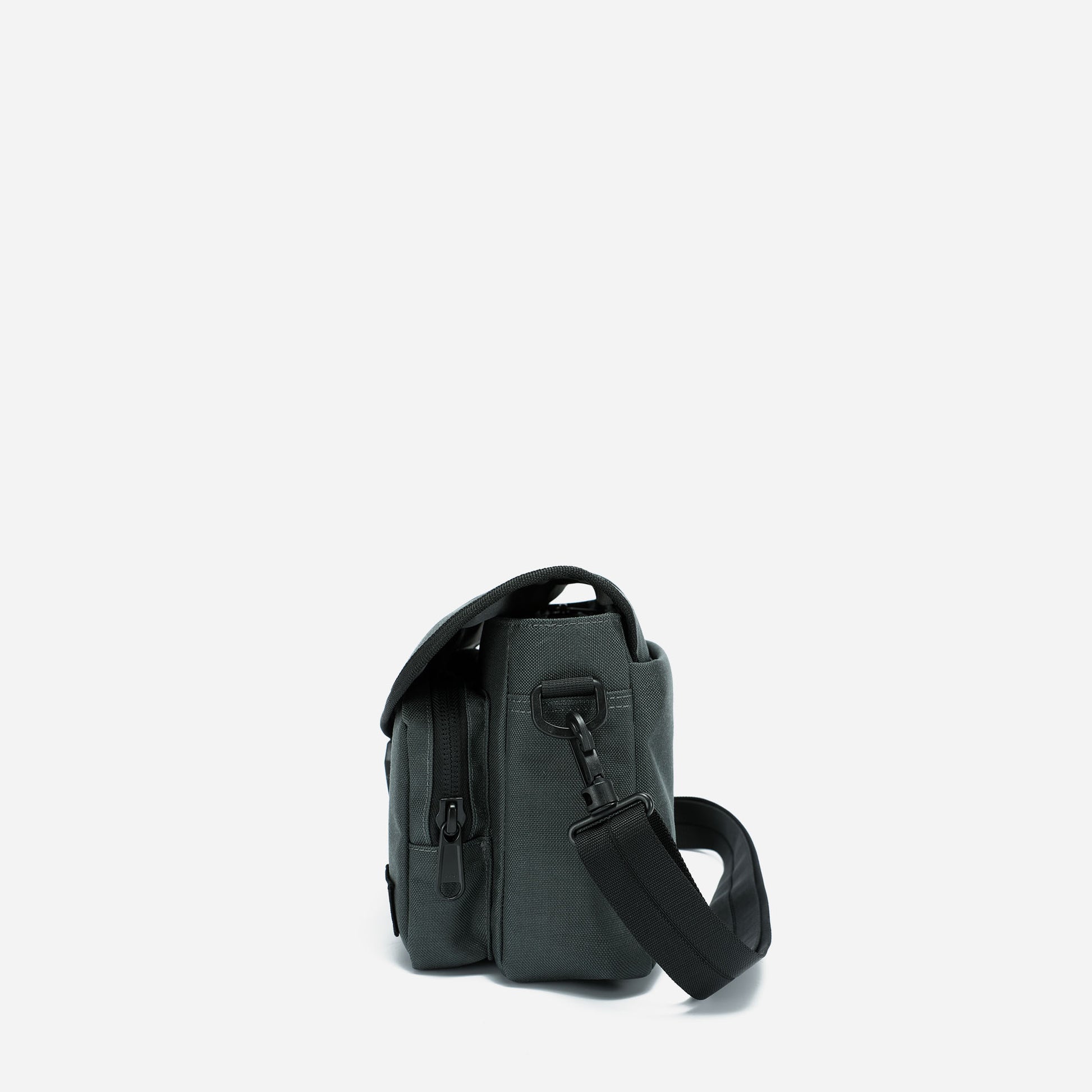 Tank Crossbody Bag (Gray)