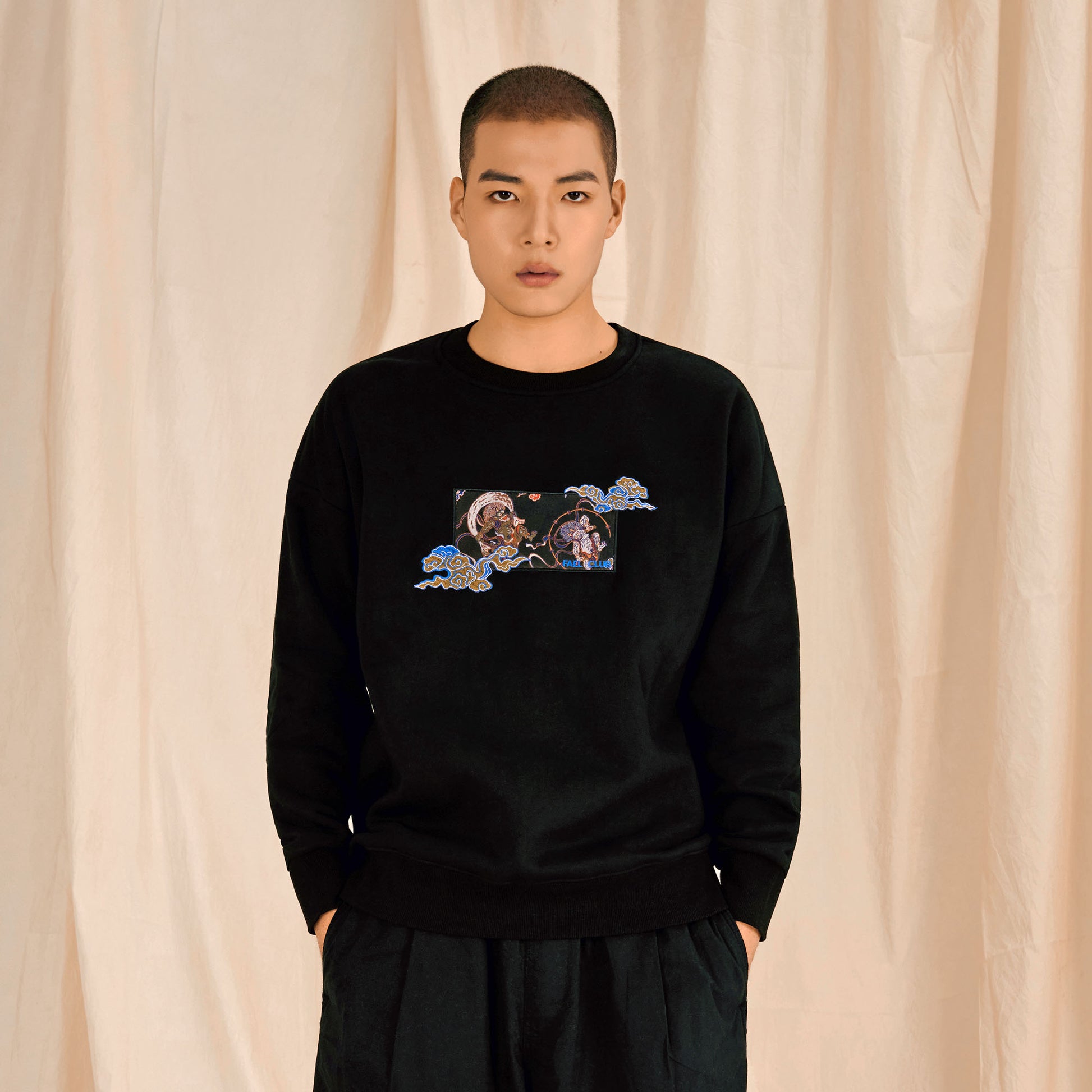 Fujin and Raijin Nishijin-ori Swetshirt (Black)