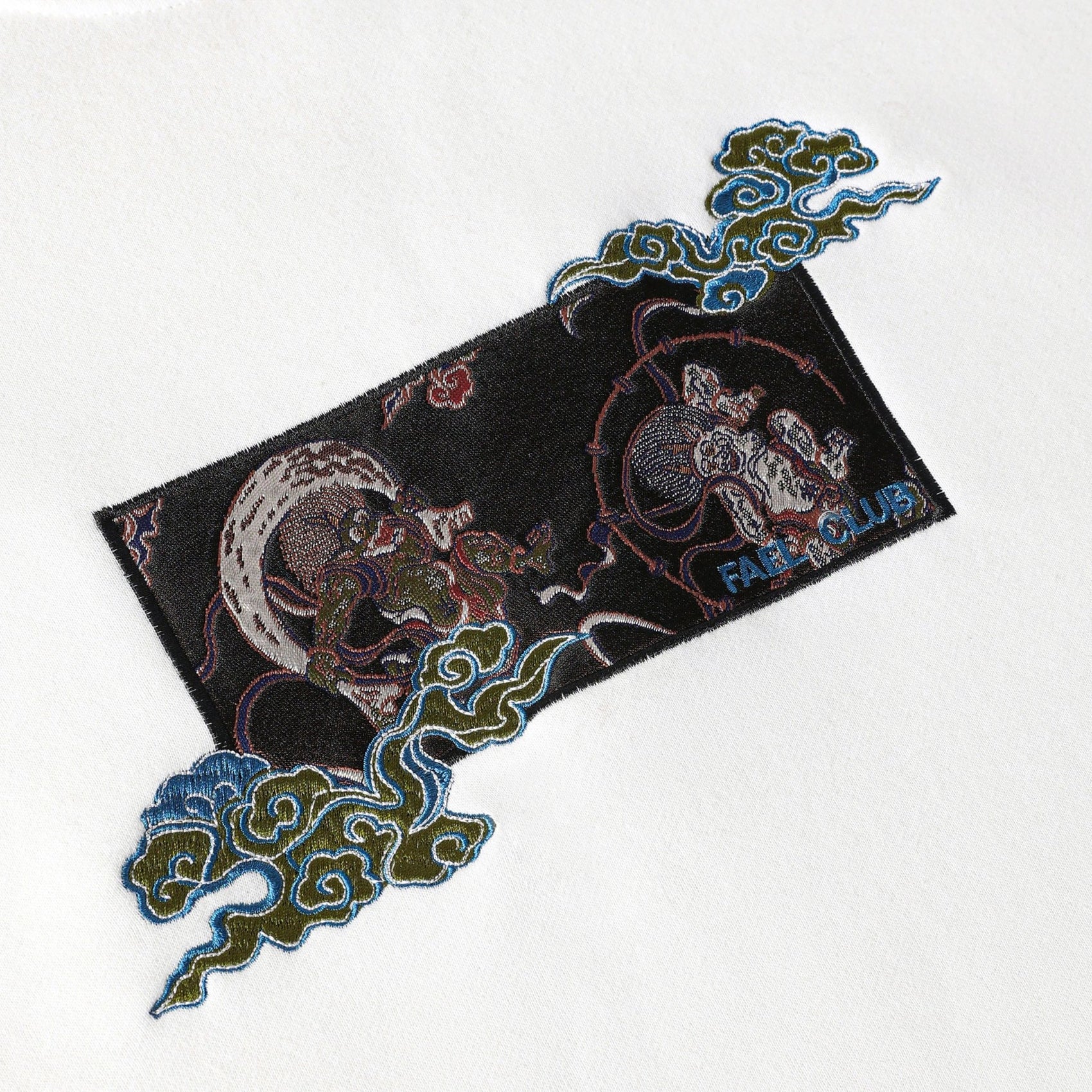 Fujin and Raijin Nishijin-ori Swetshirt (White)