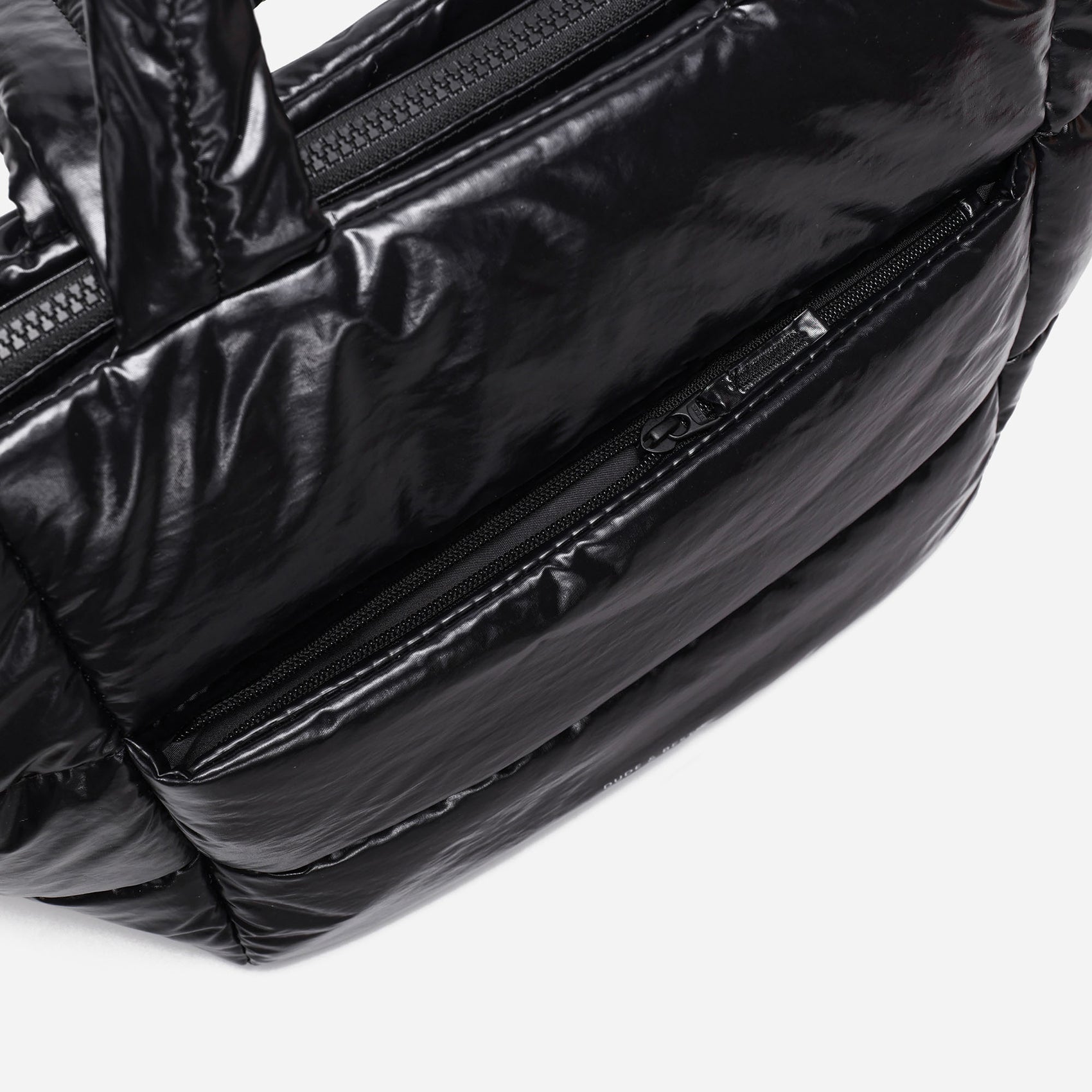 Puff Tote Polish (Black)