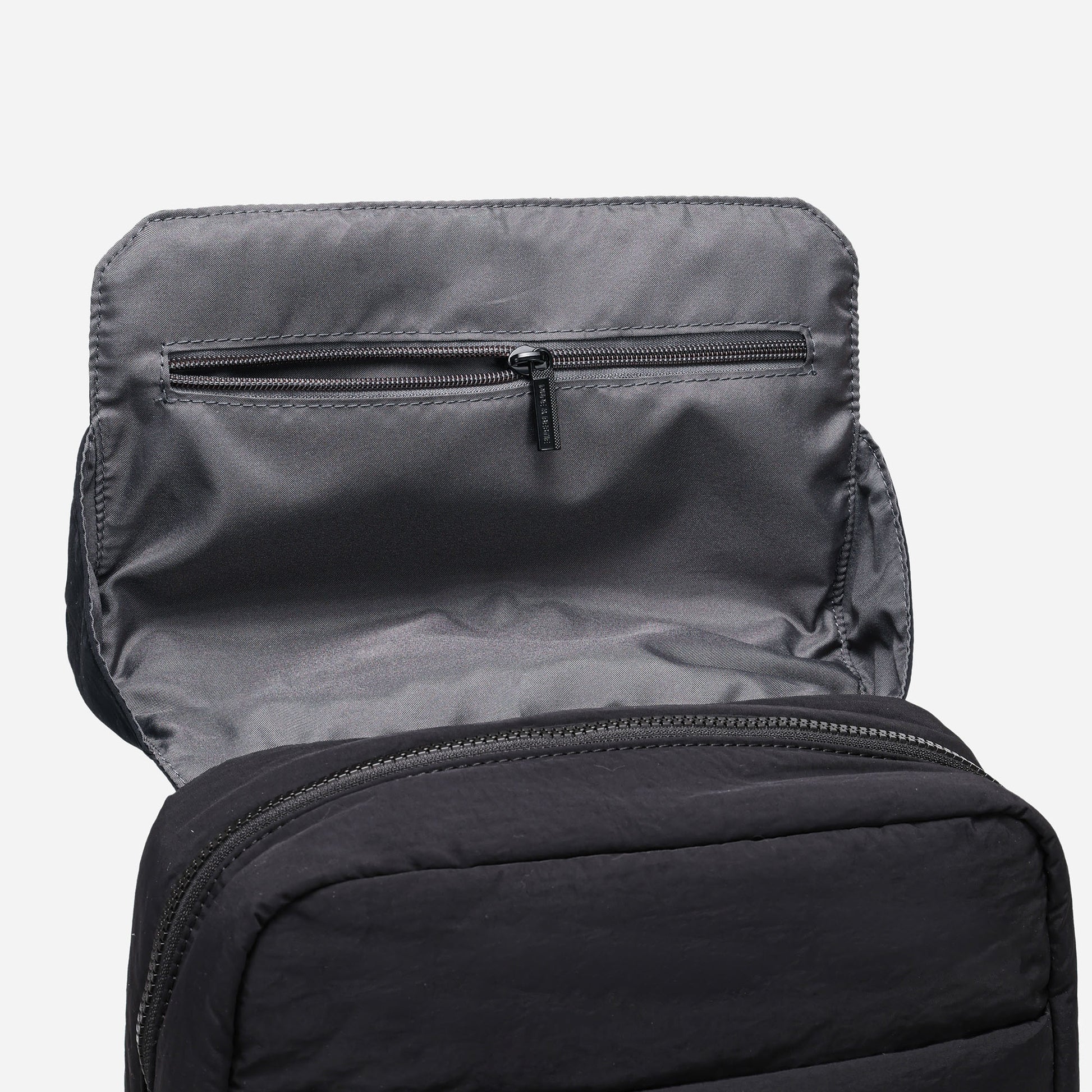 Slice Backpack (Black)
