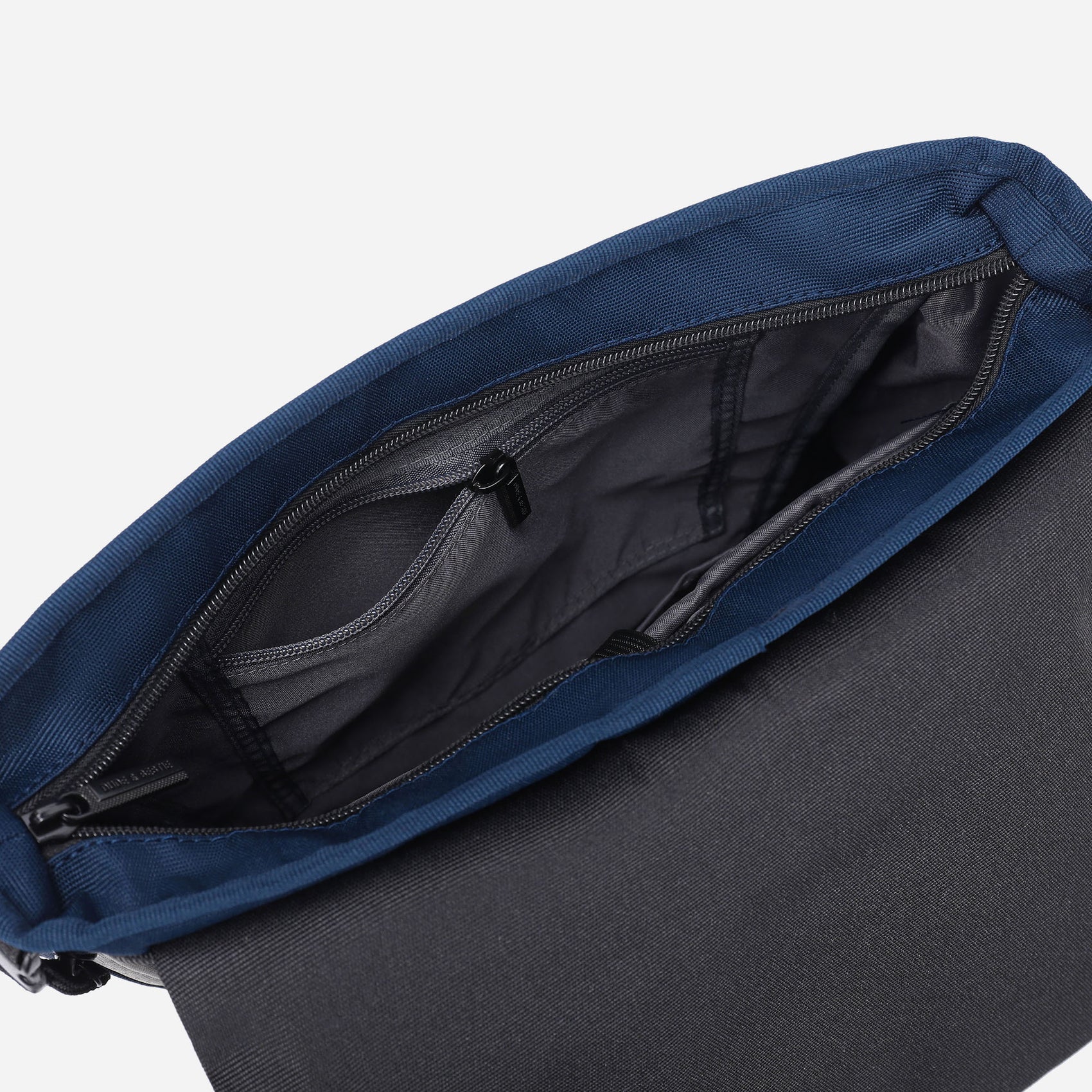 Hitch Backpack (Midnight)