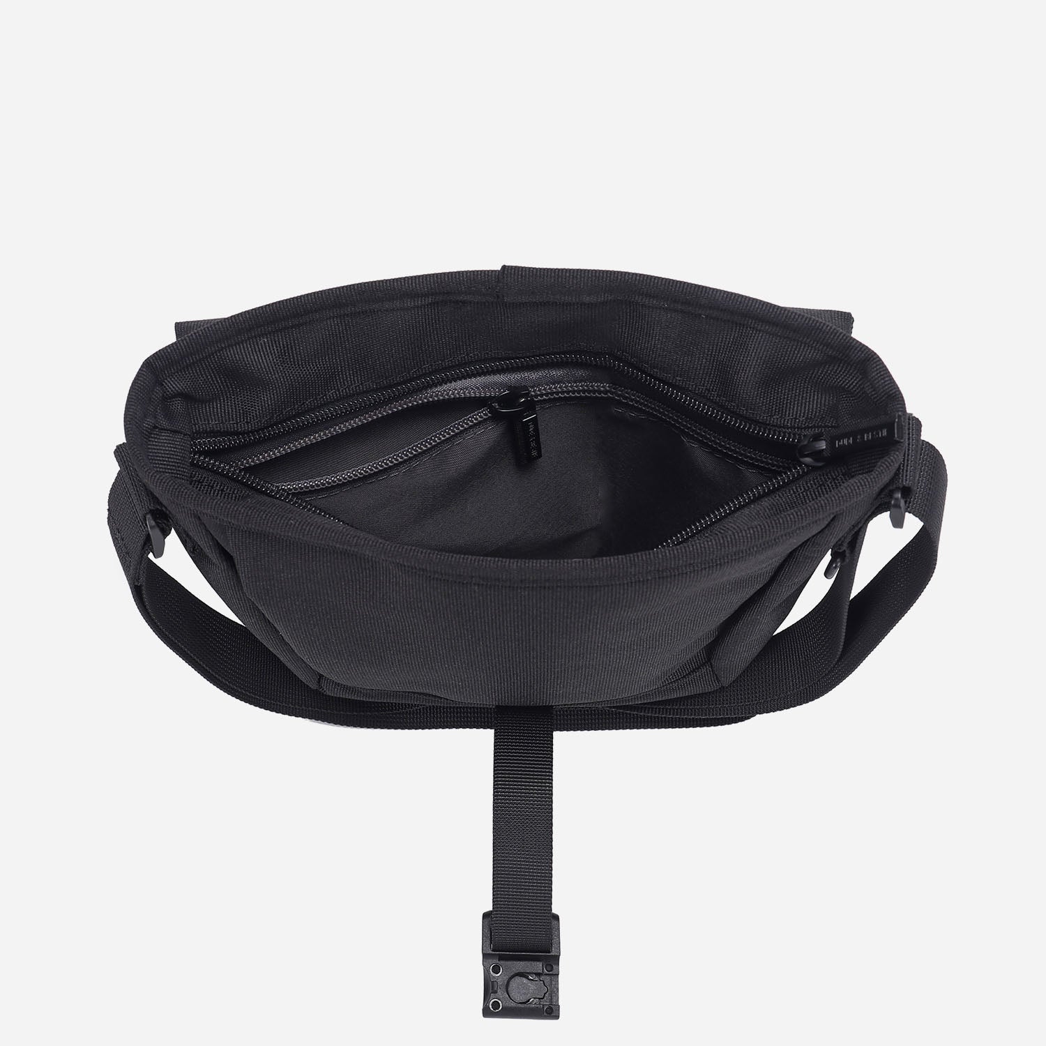 Hitch small Crossbody Bag (Red Plaid)