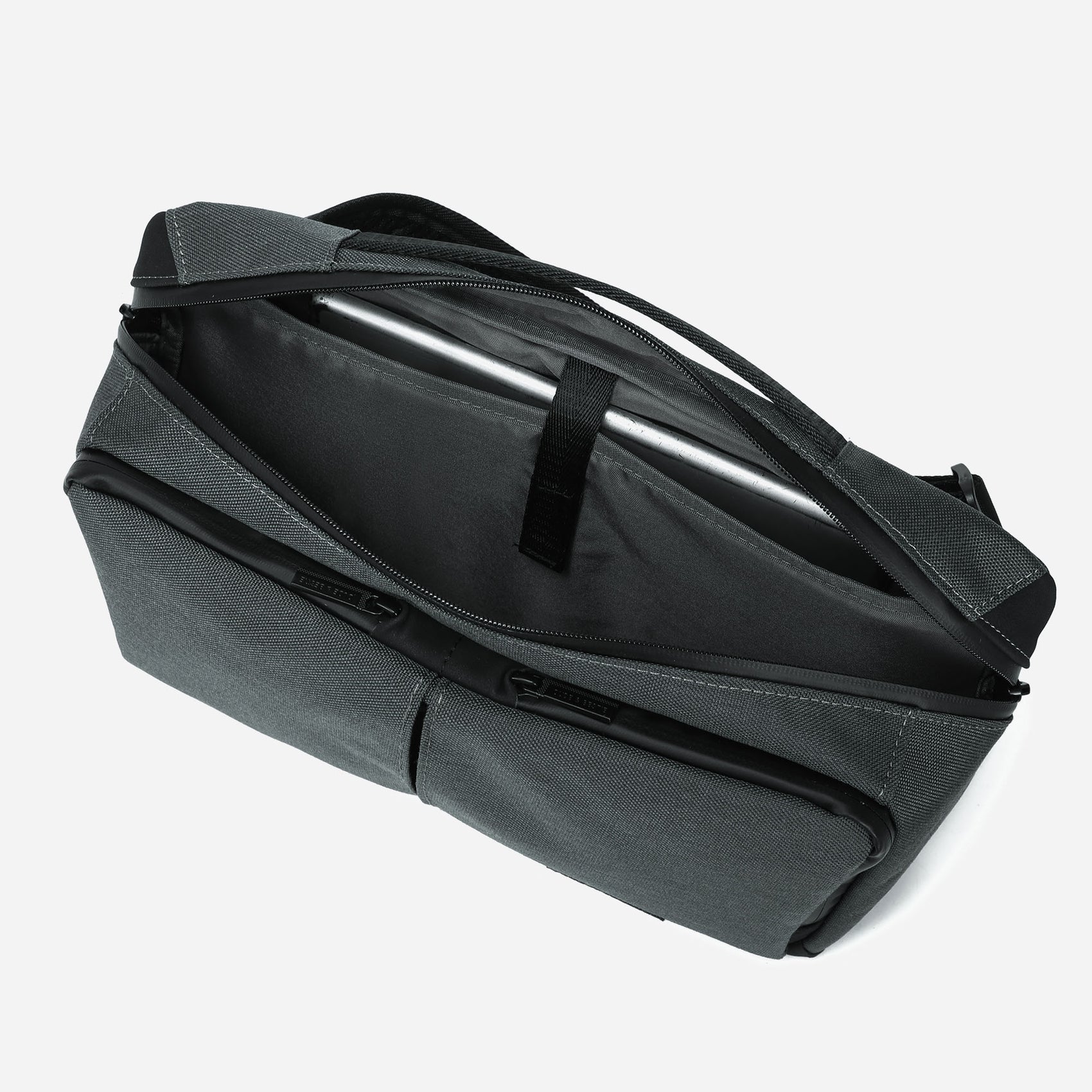 Mount Crossbody Bag (Gray)