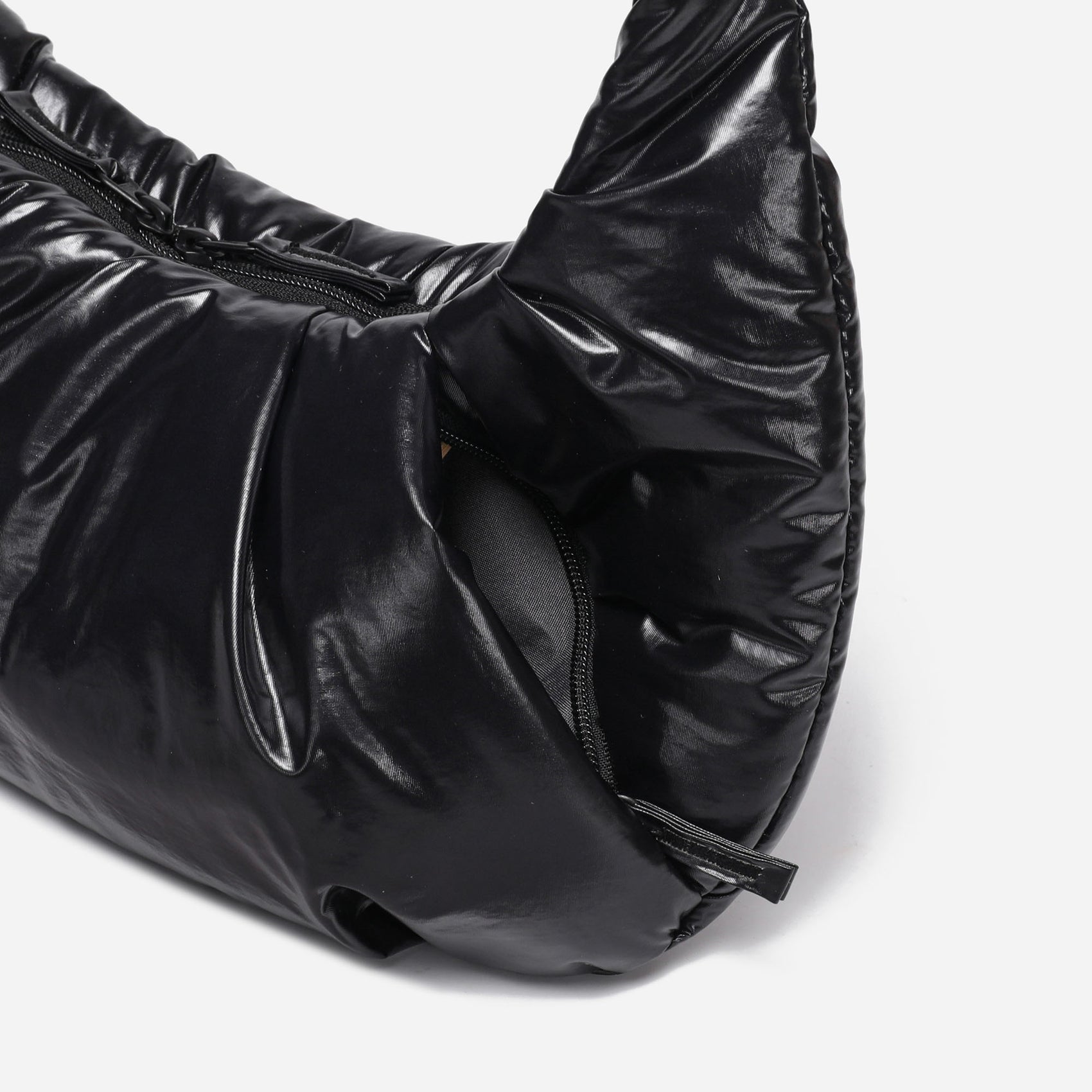 Puff Croissant Polish (Black)