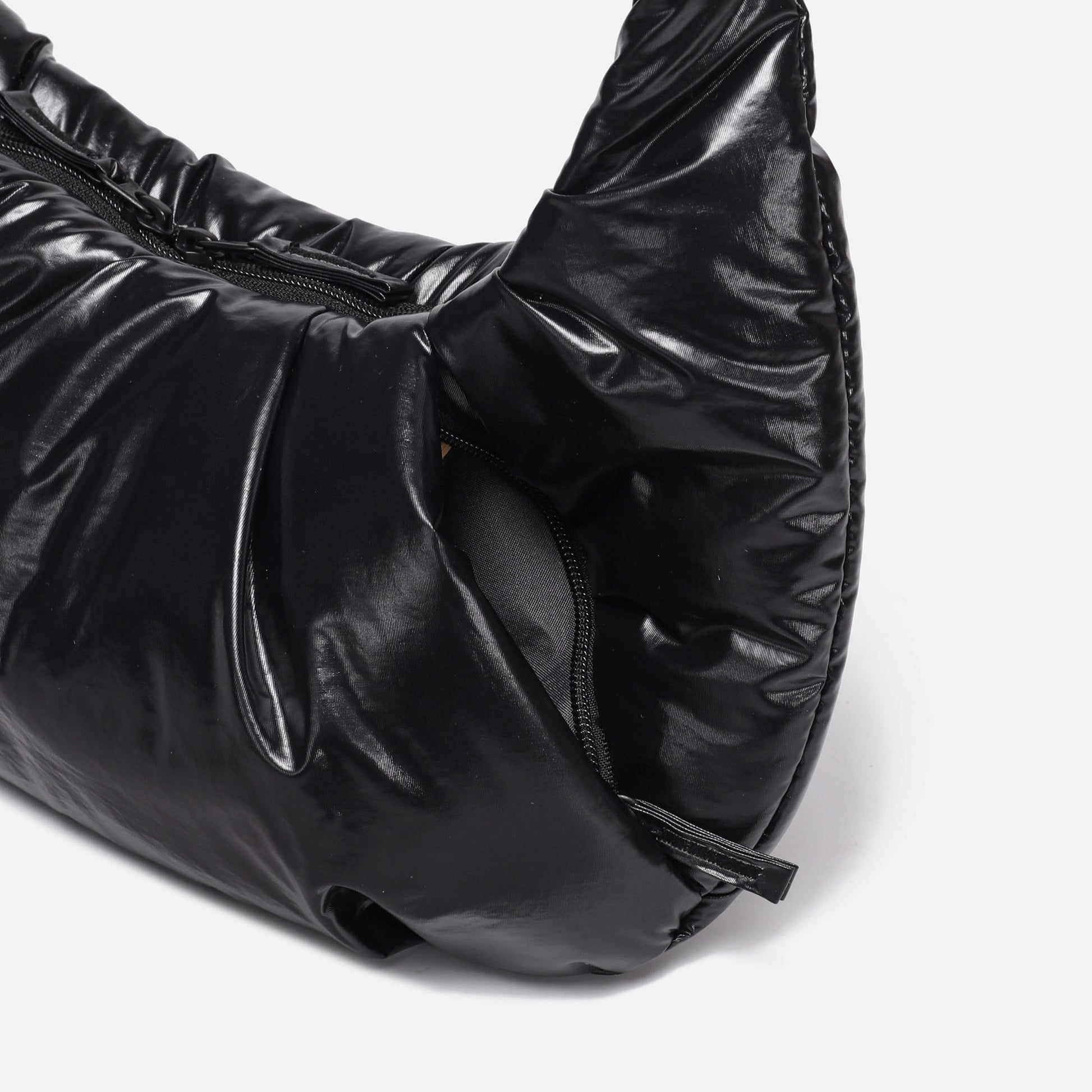 Puff Croissant Polish (Black)