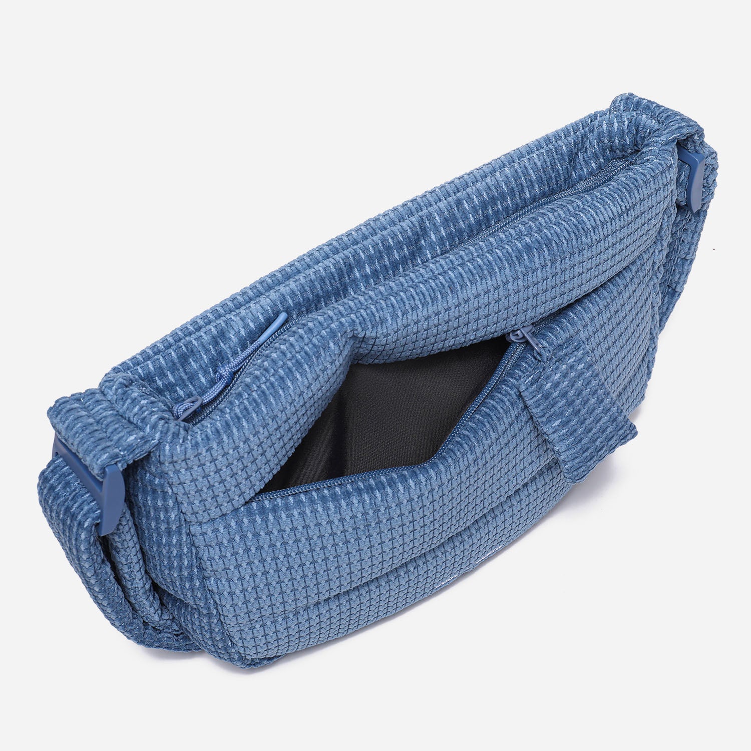 Puff Crossbody Bag Corduroy (Retro Blue)