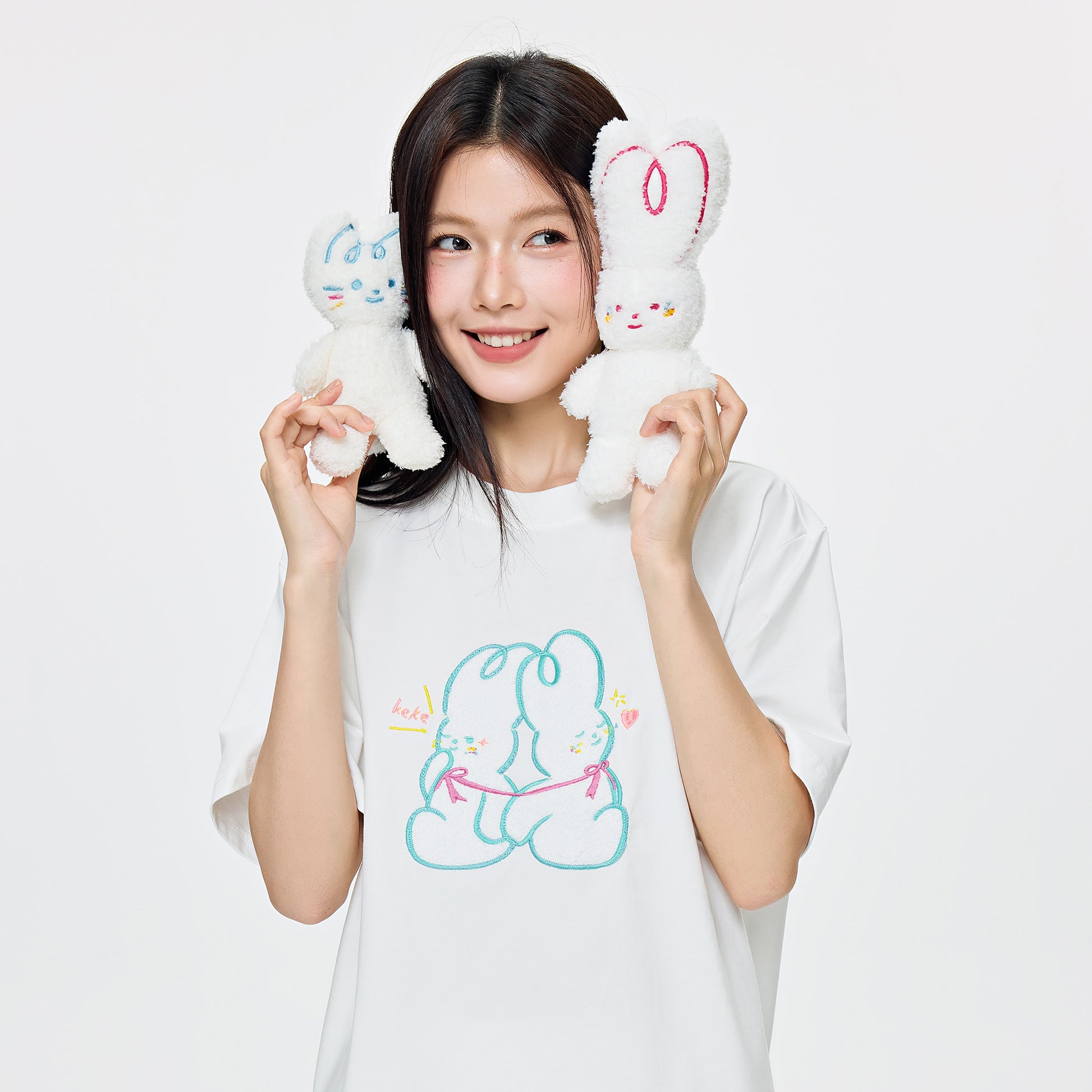 Dude & Bestie x Shuku Cuddle Knot Embroidery T-Shirt White Color